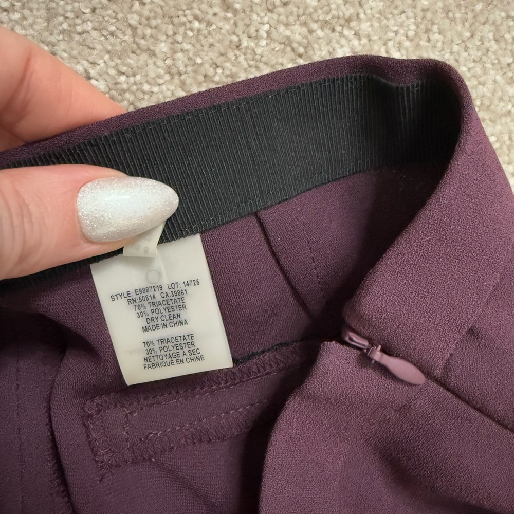 Elie Tahari- Slim Leg Crepe Pant - Burgandy/Eggplant - size US 8 - Picture 6 of 11